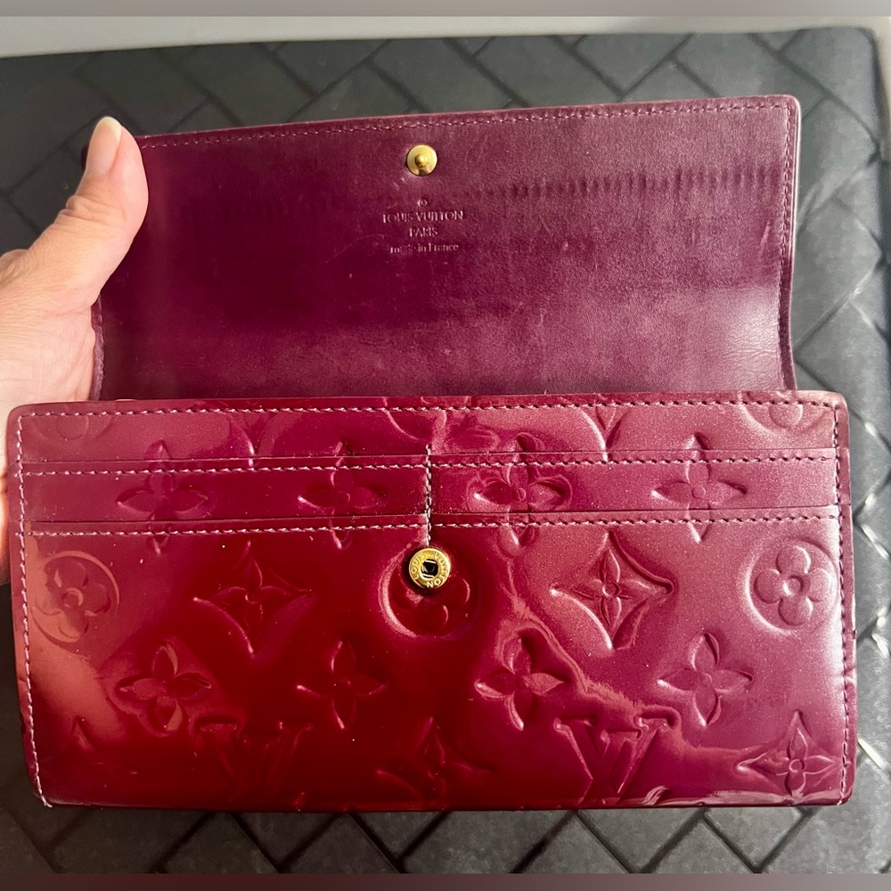 Louis Vuitton Vernis Long Wallet - Picture 9 of 11